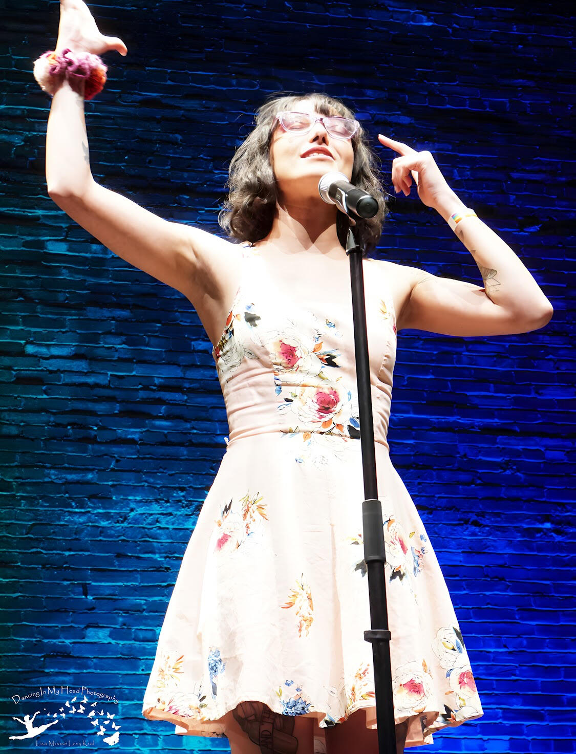 Photo of Lydia Gates performing on stage